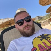  ,  Rami, 28