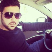  ,  Davit, 40
