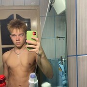  Mouscron,  Andrew, 19
