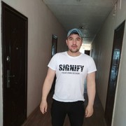  ,   Parviz, 39 ,   , 