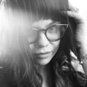  ,  Tina, 33