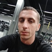  ,  Andrii, 31
