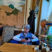  ,   Farid, 43 ,   ,   , 