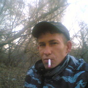  ,   Viktor, 42 ,   