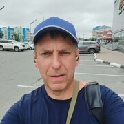  -,  Max, 47