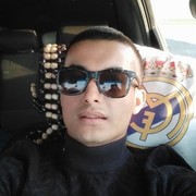  ,  Joni, 32