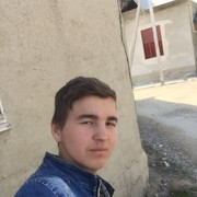  ,  Bekzod, 27