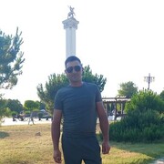  ,   Arman, 32 ,   ,   