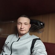  ,  Ihor, 28