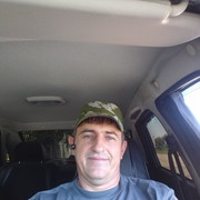 ,   Viktor, 50 ,   