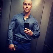  ,   Viktor, 38 ,   ,   