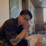  Suwon,  Vlad, 28