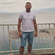  ,   Yurii, 33 ,  