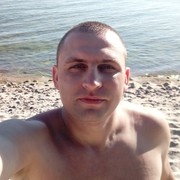  ,  Ihor, 36