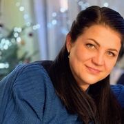  ,  Elina, 43