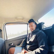  ,   Khalifa, 32 ,   ,   