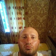  ,  Elia, 44
