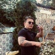  ,   Vito, 25 ,   ,   