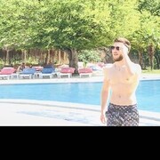  ,  Orxan, 29