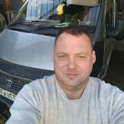   ,  Aleks, 40