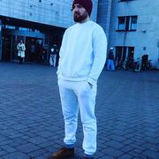  ,  Nurik, 30