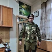  ,  Harutyun, 30