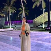  Jiddah,   Queen, 32 ,   ,   