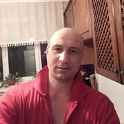  ,  Sergiu, 40