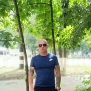  ,  Denis, 28