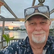  Abbots Langley,   , 69 ,     , c 