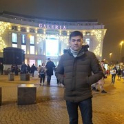  ,  Shuhrat, 33