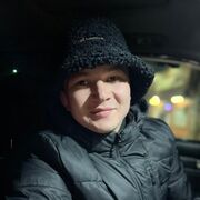  ,  Amir, 23