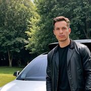  ,  Dostonbek, 30