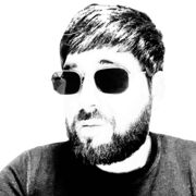  ,  Armen, 32