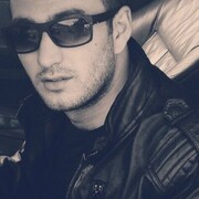  ,  Artem, 32