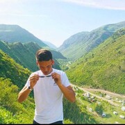  ,   Ali, 44 ,   ,   