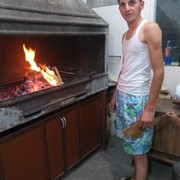  ,  Tiko, 27