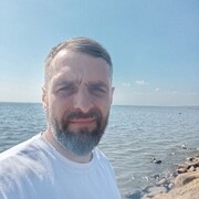  ,  Egor, 40
