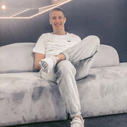  Mohrendorf,   Artem, 33 ,   ,   