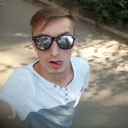  -,  Eduard, 32