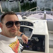  Hollywood,  Dinis, 40