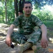  ,   Maxo, 40 ,   