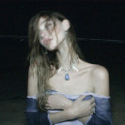  Abbots Langley,   Laura, 21 ,   ,   