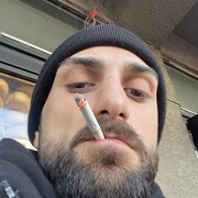  ,  Theo, 25