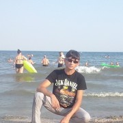  ,   Maksim, 44 ,   