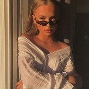  ,  Alice, 23