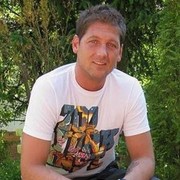  ,  Alex, 44