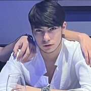  ,  Alex, 21