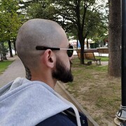  ,   Lado, 37 ,  