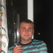  ,   Viktor, 34 ,   